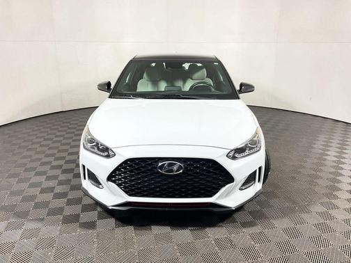 2020 Hyundai Veloster Base
