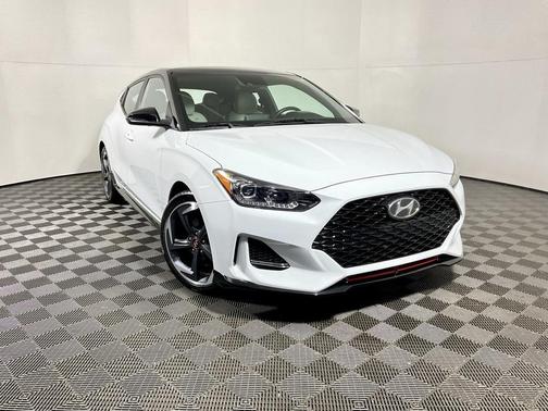 2020 Hyundai Veloster Base