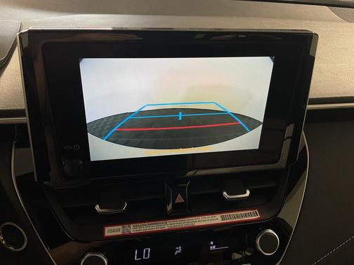 2025 Toyota Corolla Hatchback SE