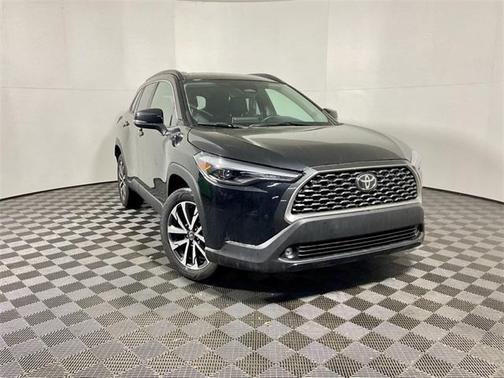 2025 Toyota Corolla Cross XLE