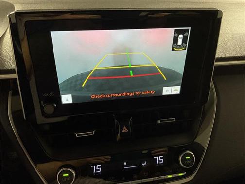 2025 Toyota Corolla Cross XLE