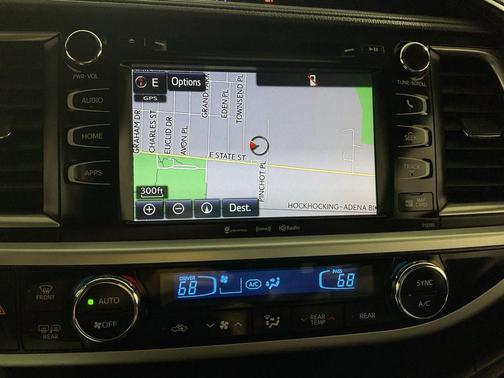 Predawn Gray Mica 2019 Toyota Highlander SE