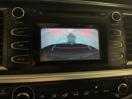 Predawn Gray Mica 2018 Toyota Highlander LE