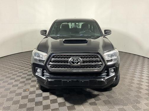 2016 Toyota Tacoma TRD Sport