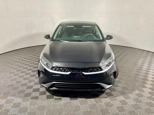 Aurora Black 2022 Kia Forte FE