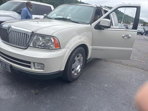 2006 Lincoln Navigator Luxury