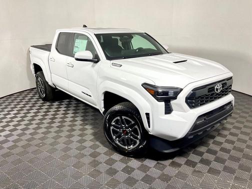 2025 Toyota Tacoma Hybrid TRD Sport
