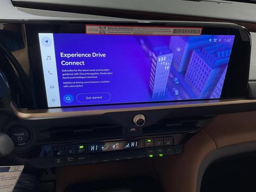 2025 Toyota Crown Signia Limited