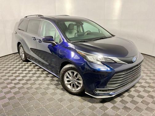 Blueprint 2023 Toyota Sienna LE