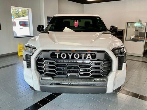 2025 Toyota Tundra Hybrid TRD Pro