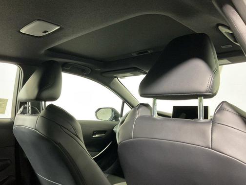01l7 2027 Toyota Corolla XSE