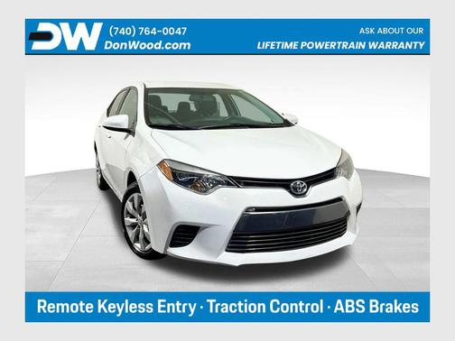 Super White 2015 Toyota Corolla LE