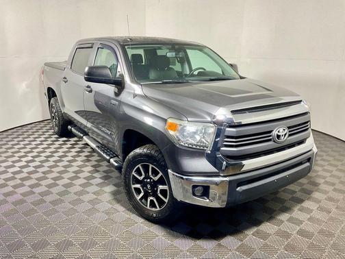 2015 Toyota Tundra SR5