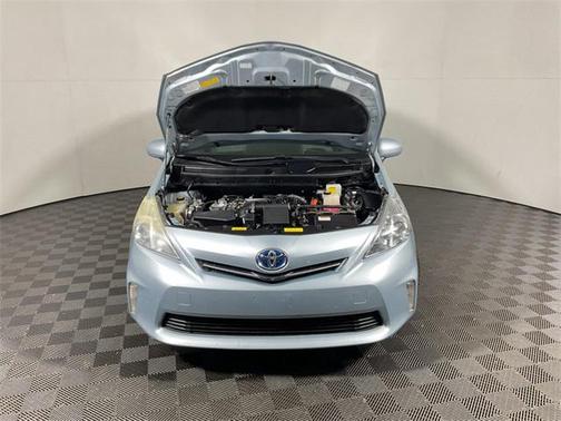 2014 Toyota Prius v Two