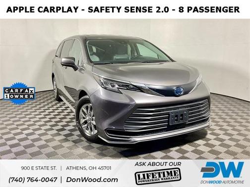 2022 Toyota Sienna LE