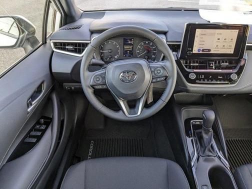 2024 Toyota Corolla Hatchback SE
