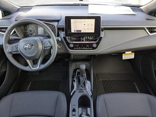 2024 Toyota Corolla Hatchback SE