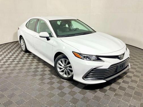 White 2022 Toyota Camry LE