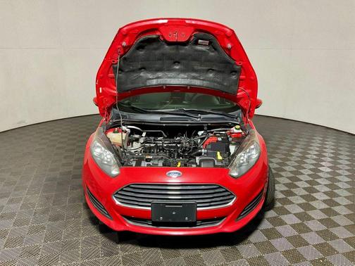 Race Red 2015 Ford Fiesta SE