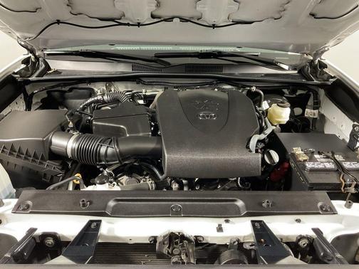 2020 Toyota Tacoma SR