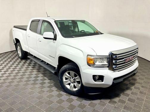 Summit White 2015 GMC Canyon SLE
