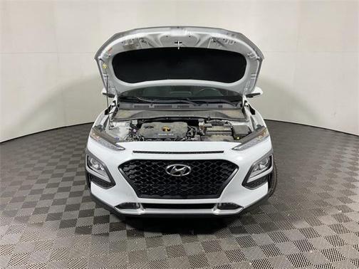 2020 Hyundai KONA SEL Plus