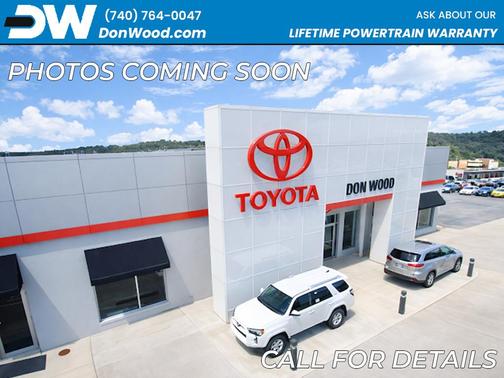 Magnetic 2019 Ford Explorer XLT