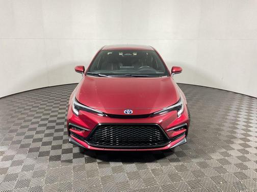 2025 Toyota Corolla Hybrid SE