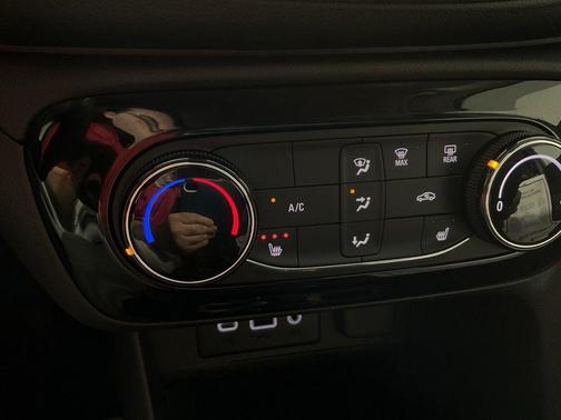 Summit White 2023 Buick Encore GX Preferred