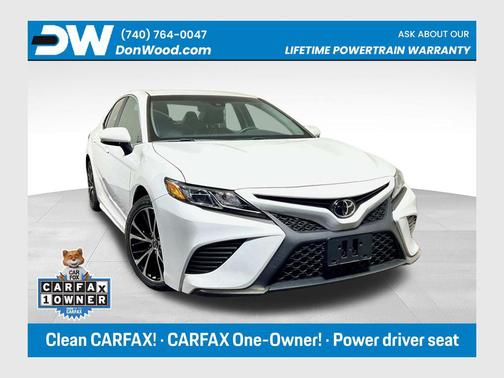Super White 2018 Toyota Camry SE