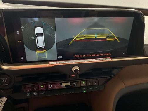 2025 Toyota Crown Signia Limited