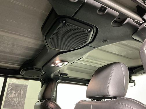 Sting-Gray Clearcoat 2022 Jeep Wrangler Unlimited 4xe Sahara