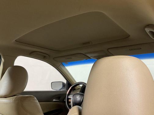 Crystal Black Pearl 2010 Honda Accord EX-L