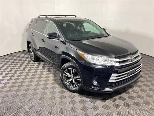2017 Toyota Highlander LE