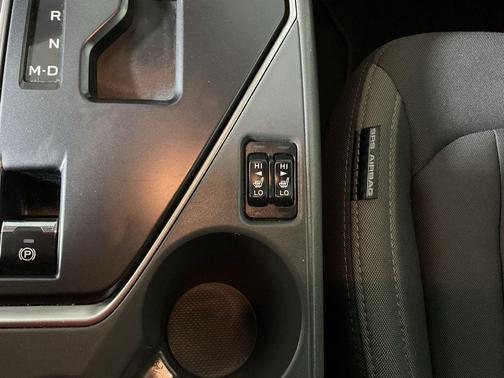 Crystal White Pearl 2025 Subaru Crosstrek Premium