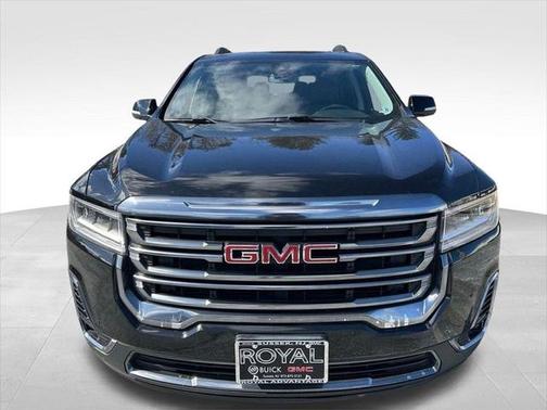 2022 GMC Acadia AWD AT4