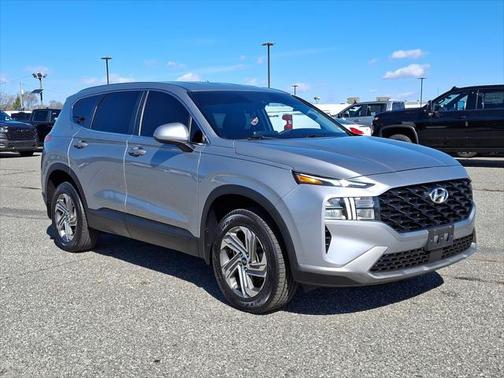 2022 Hyundai SANTA FE SE