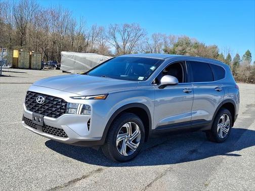 2022 Hyundai SANTA FE SE