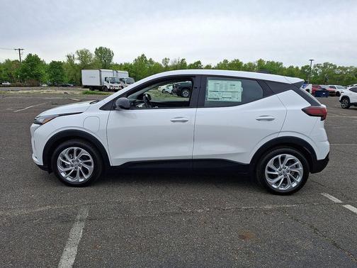 Summit White 2027 Chevrolet Bolt LT FWD