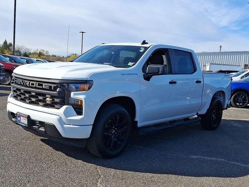 2022 Chevrolet Silverado 1500 Custom