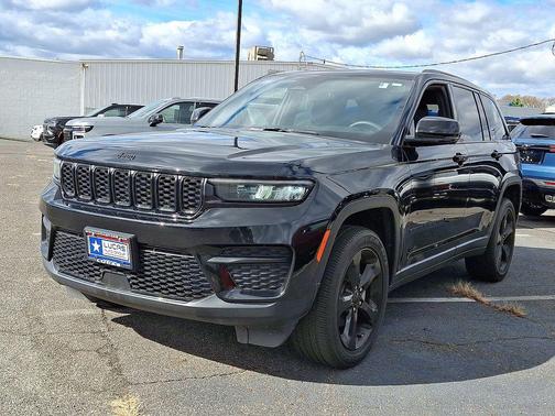 2023 Jeep Grand Cherokee Altitude