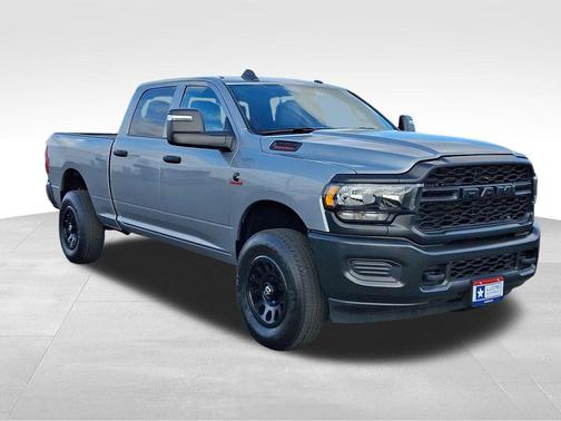 2024 RAM 3500 Tradesman Crew Cab 4x4 6'4' Box