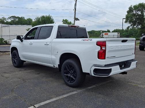 Summit White 2026 Chevrolet Silverado 1500 RST