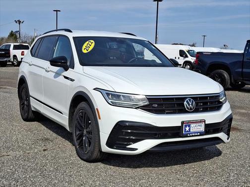 2022 Volkswagen Tiguan 2.0T SE R-Line Black