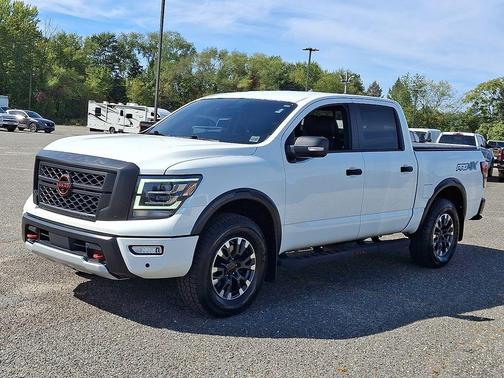 2023 Nissan Titan PRO-4X