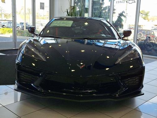 2026 Chevrolet Corvette Stingray w/2LT