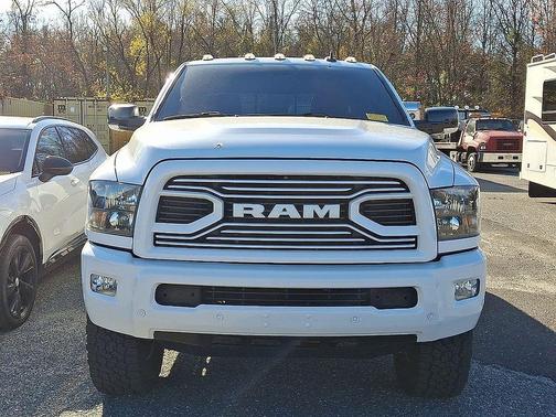 2018 RAM 2500 Big Horn Crew Cab 4x4 6'4' Box