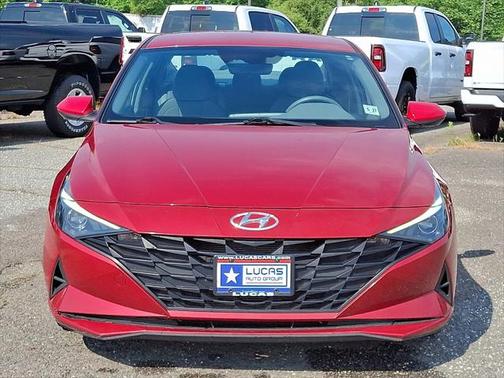 2022 Hyundai ELANTRA SEL