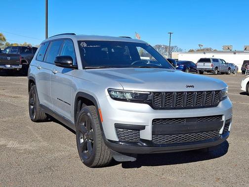 2023 Jeep Grand Cherokee L Altitude