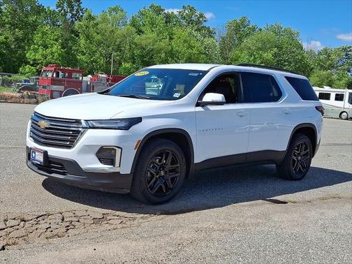 2022 Chevrolet Traverse LT Leather